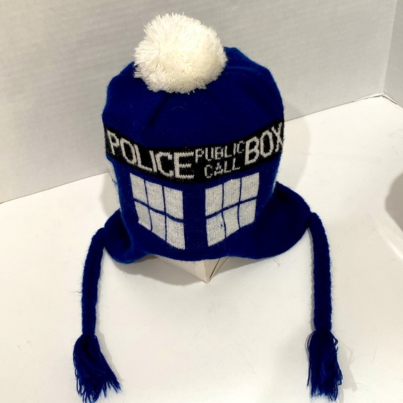 DR WHO BBC Blue & White Police Public Call Box “TARDIS” Knit Beanie /Hat - Picture 5 of 7